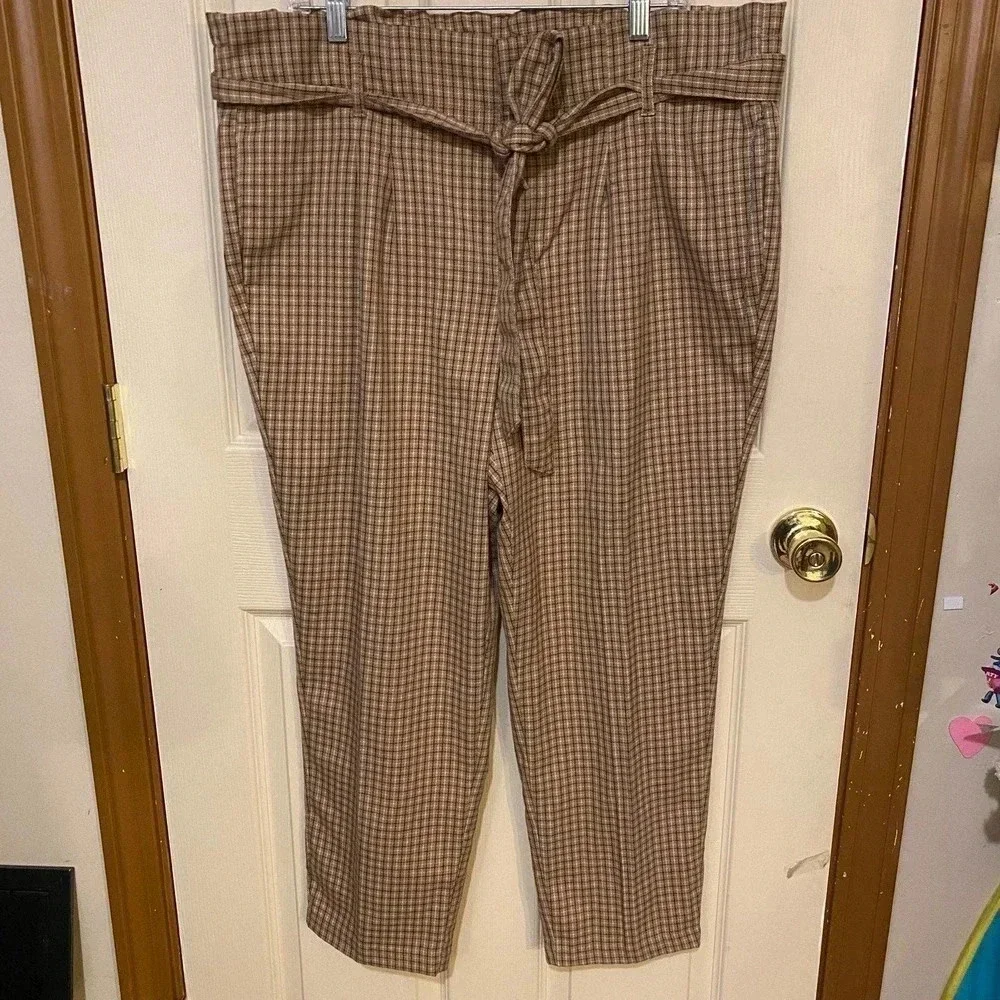 Liz Claiborne Comfortable pants Women Size 16
